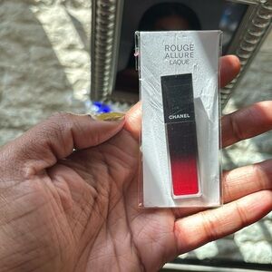 NEW AUTHENTIC Chanel Rouge Allure Laque Pin